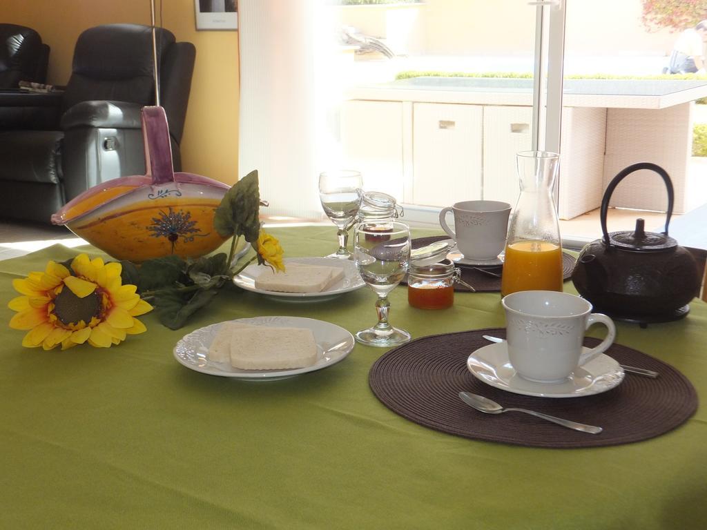 Bed and Breakfast Les Lavandes Аллен Номер фото